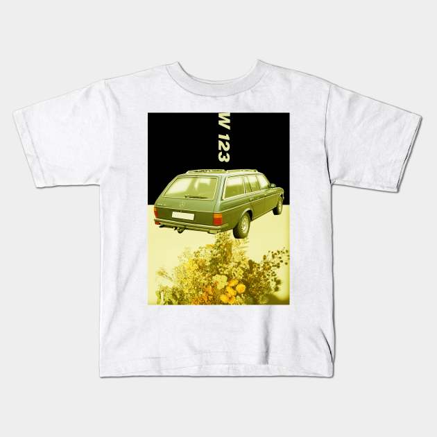 BMW 123 Kids T-Shirt by Dusty wave